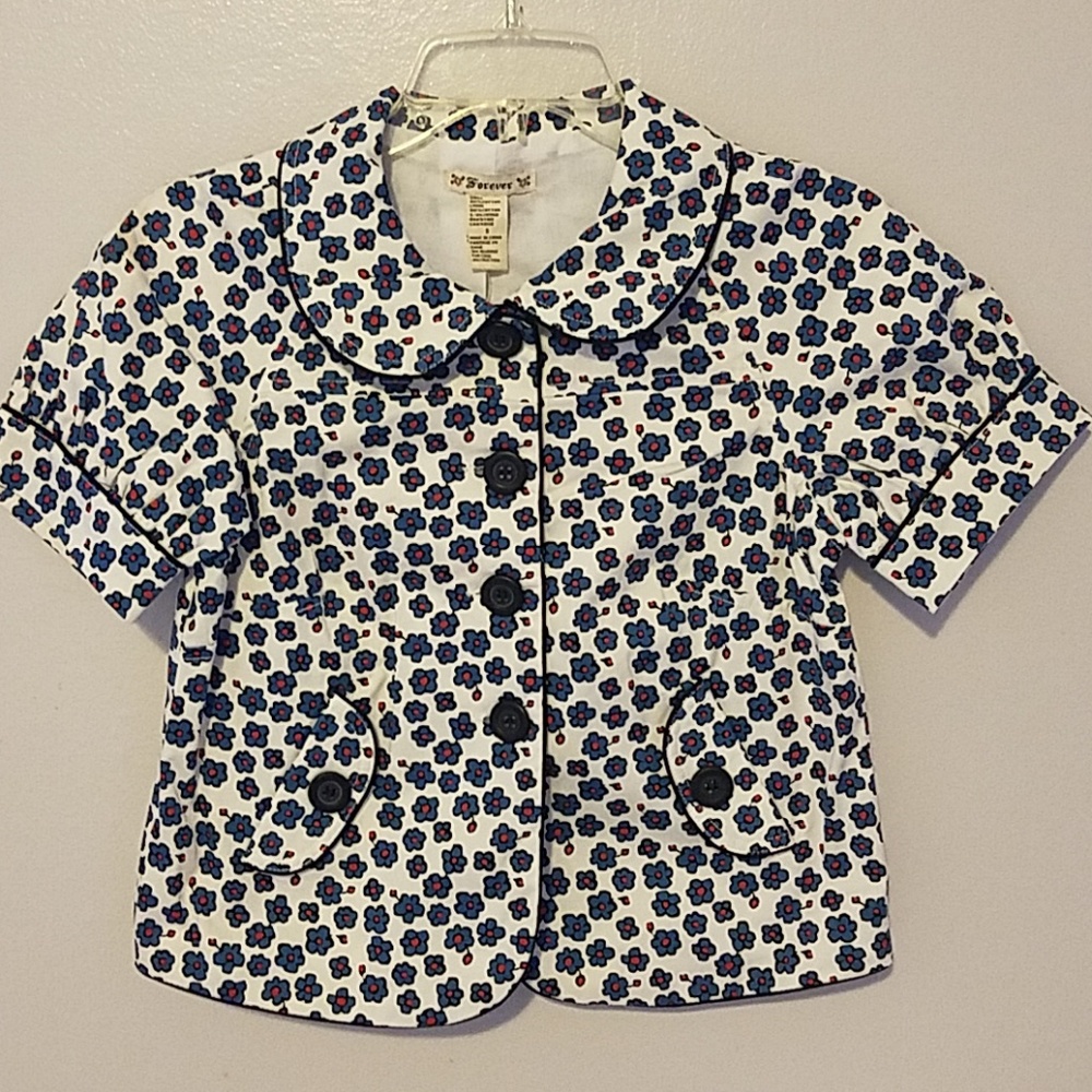 Blouse/jacket  New.        *